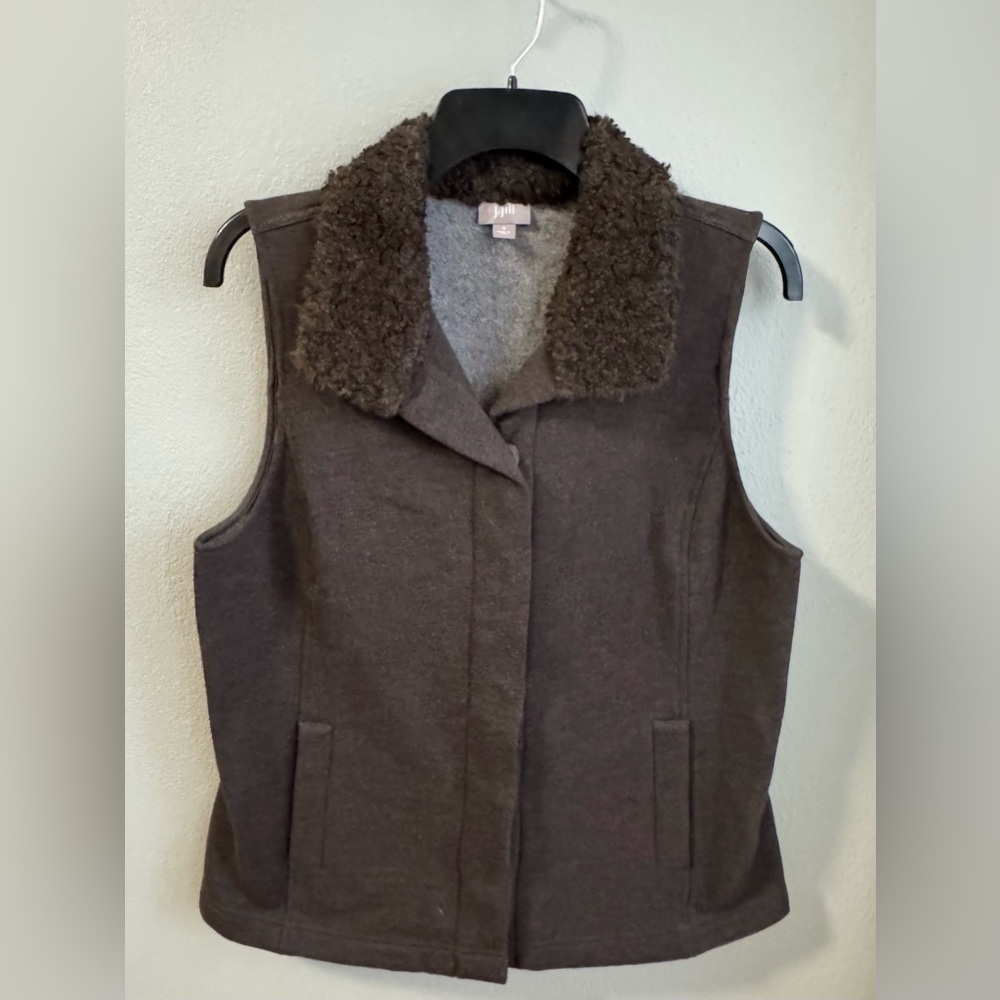 EUC-J.Jill Brown Women’s Sweater Vest. Women’s Size Medium.